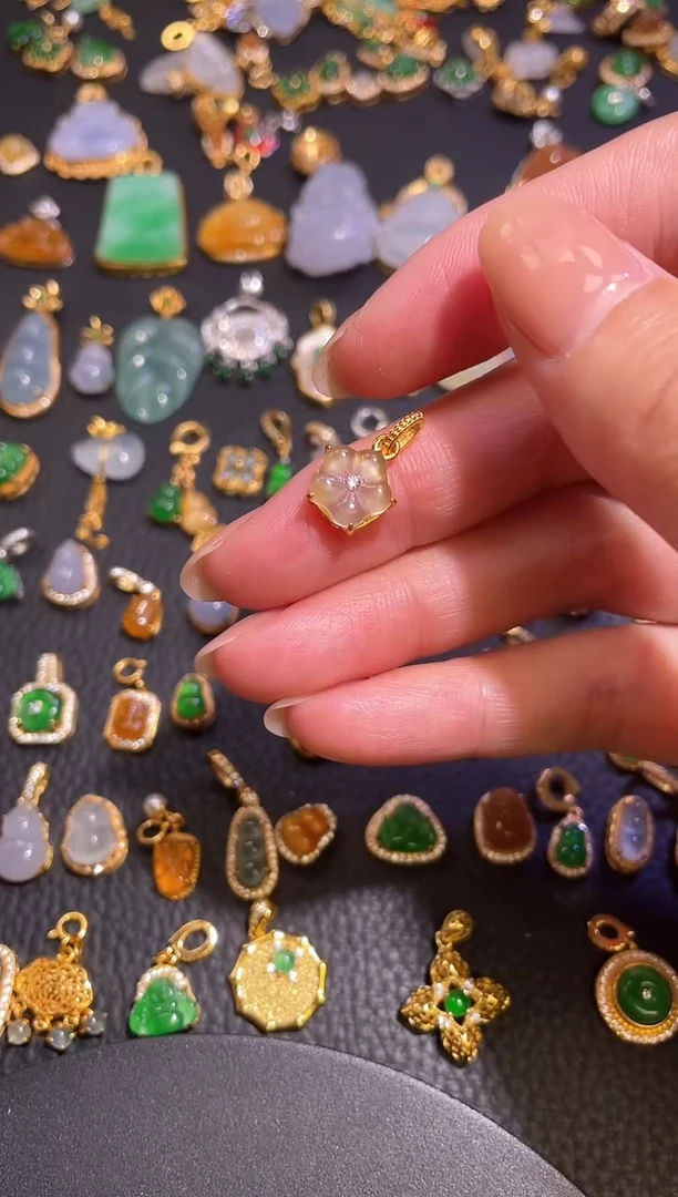 颈饰银S925镶嵌翡翠a货翡翠