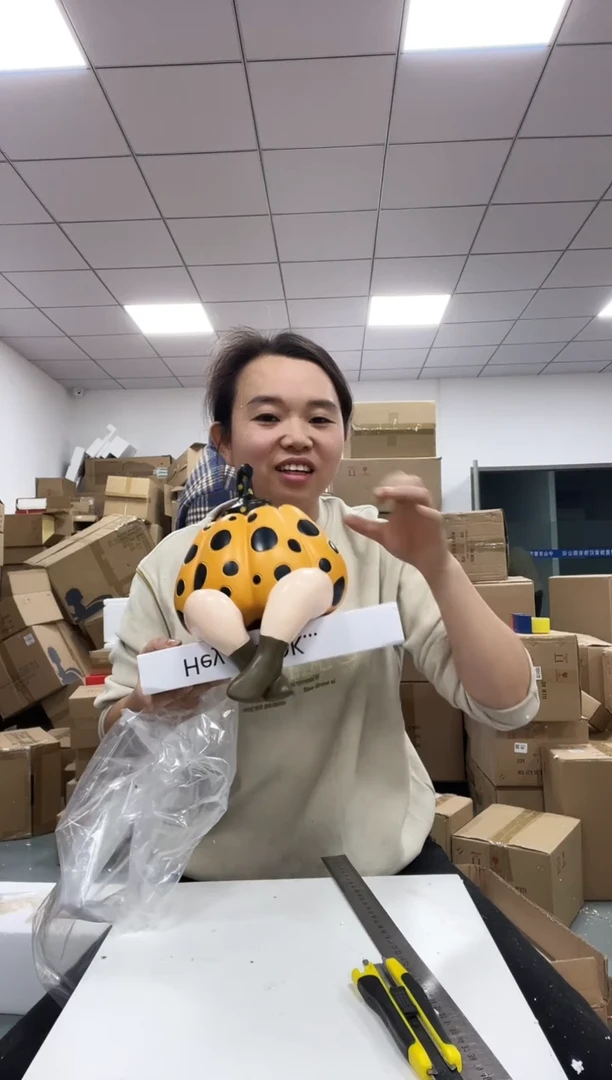 树脂坐姿南瓜摆件