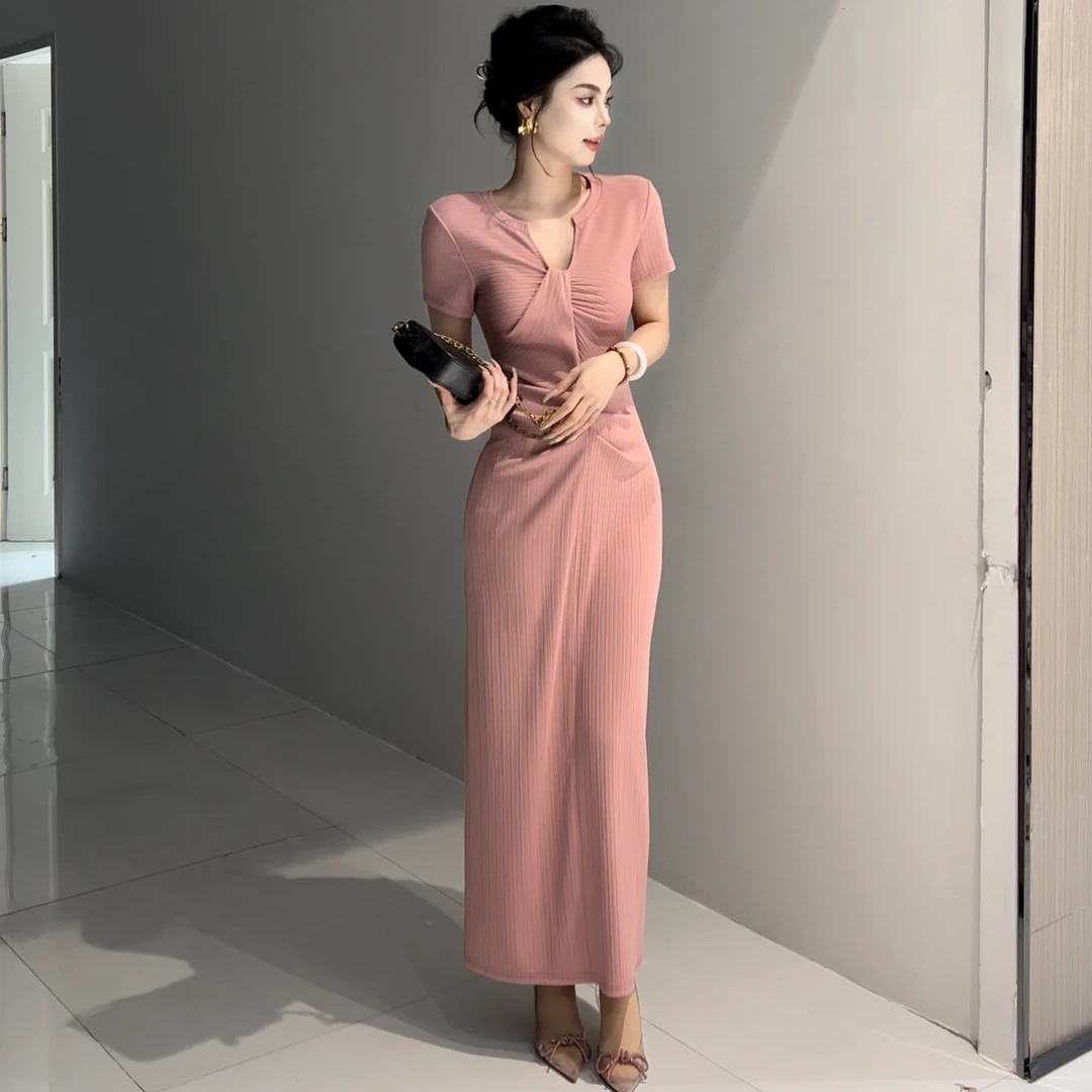 短袖纯色V领修身褶皱长款常规夏季长裙气质连衣裙显瘦时尚设计师