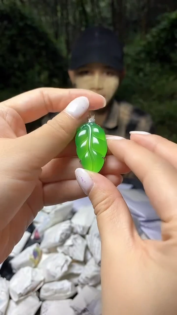 满色吊坠  所见即所得！
