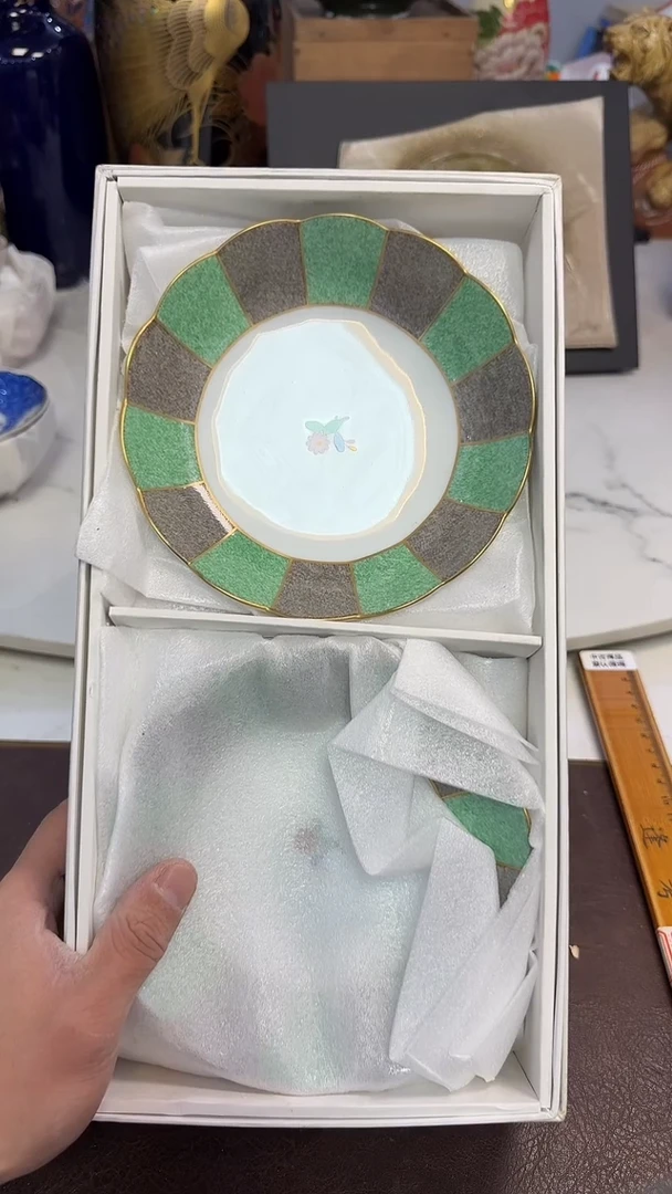 006双标底款香兰社5只