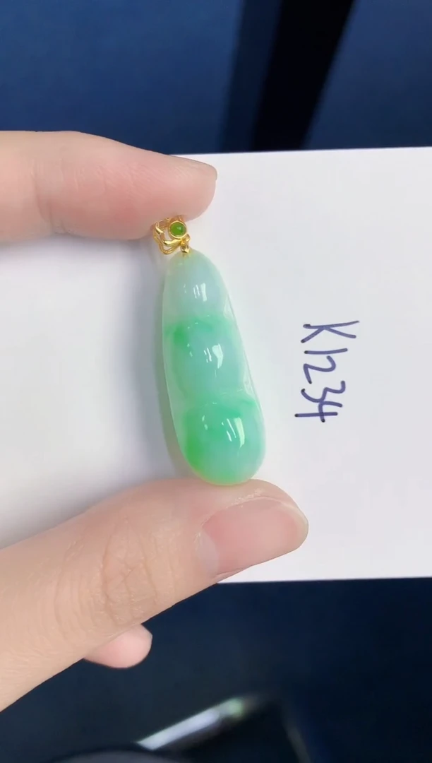 颈饰未镶嵌翡翠天然翡翠缅甸A货