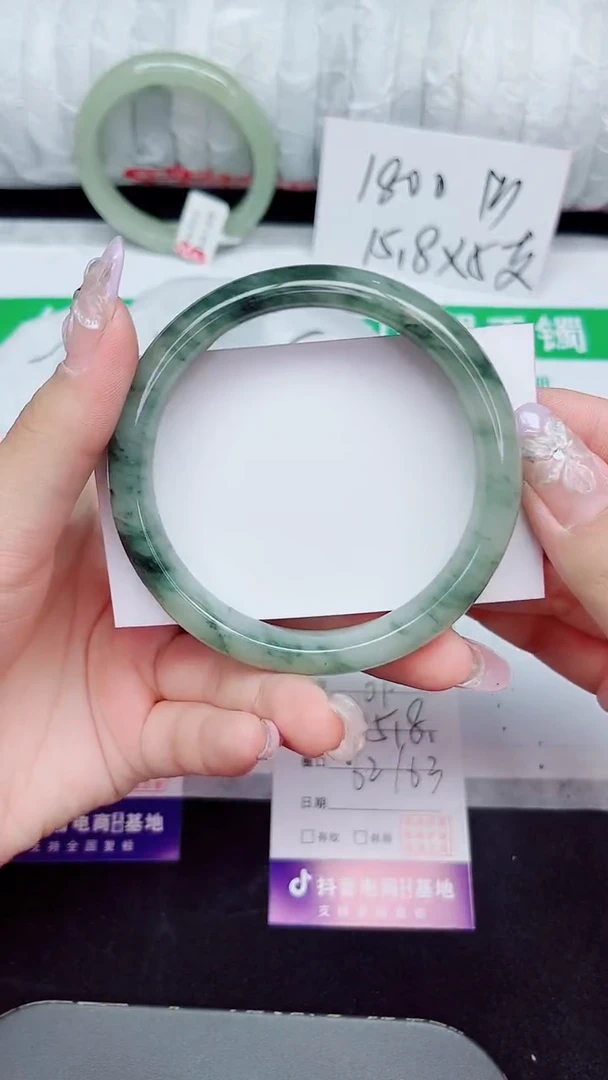 未镶嵌手镯石英质玉61-62/63