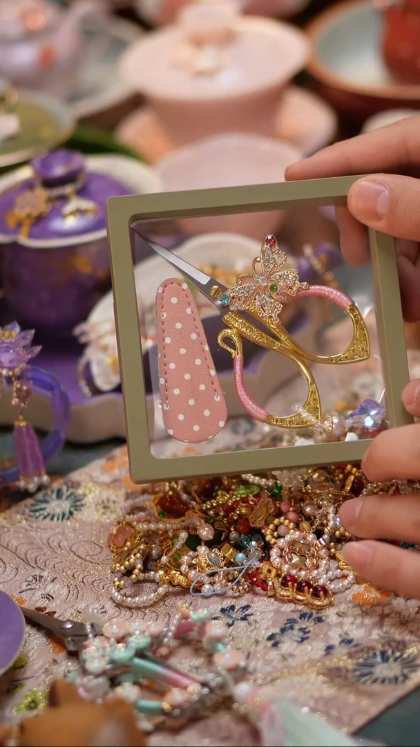 【闪购商品】摆件粉色编织蝴蝶剪刀