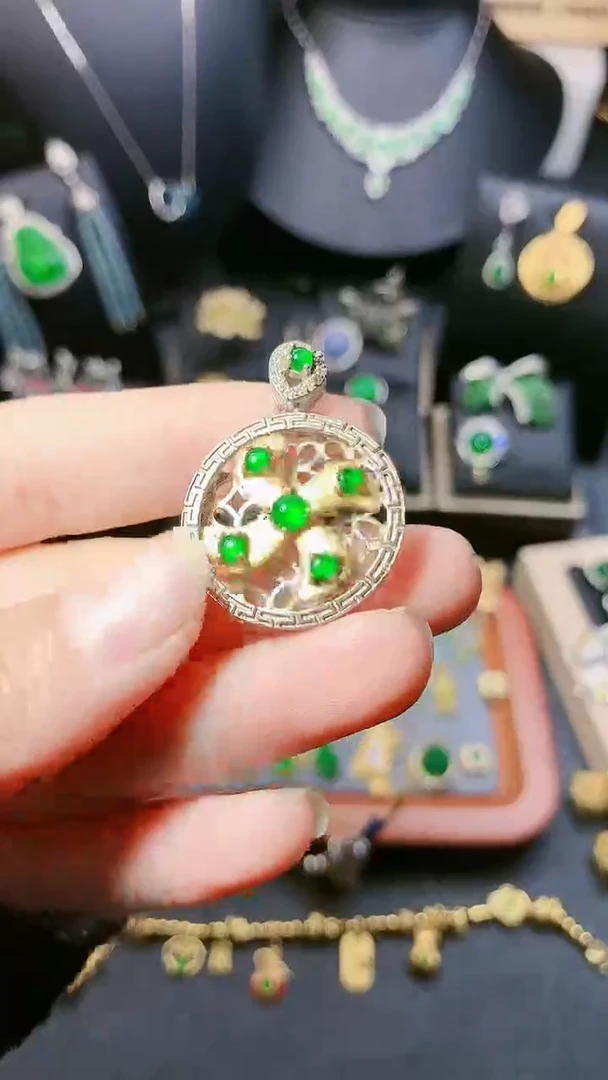 【闪购商品】翡翠吊坠(不含链)银S925镶嵌吊坠
