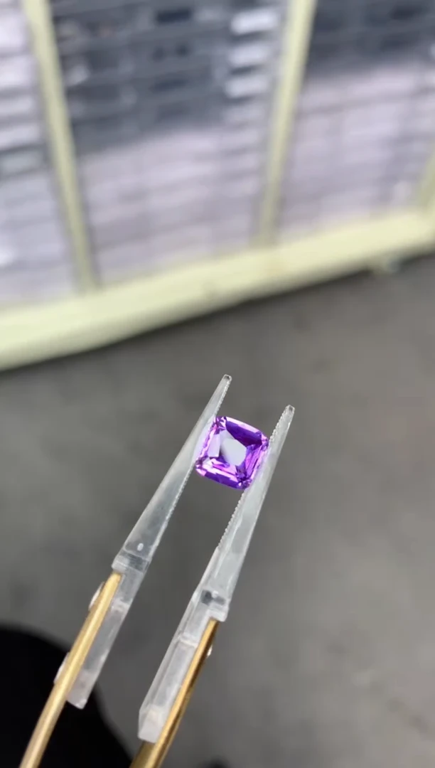 【闪购商品】蓝宝石裸石未镶嵌2ct紫蓝宝