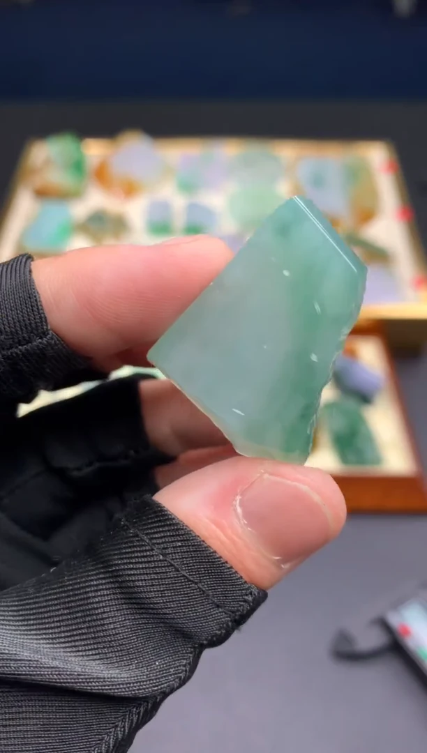 【闪购商品】定制翡翠未镶嵌