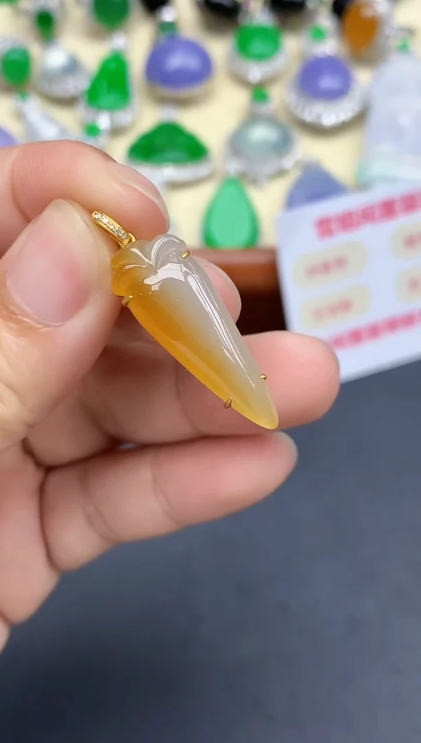 颈饰18K金镶嵌翡翠267-中国好珍宝