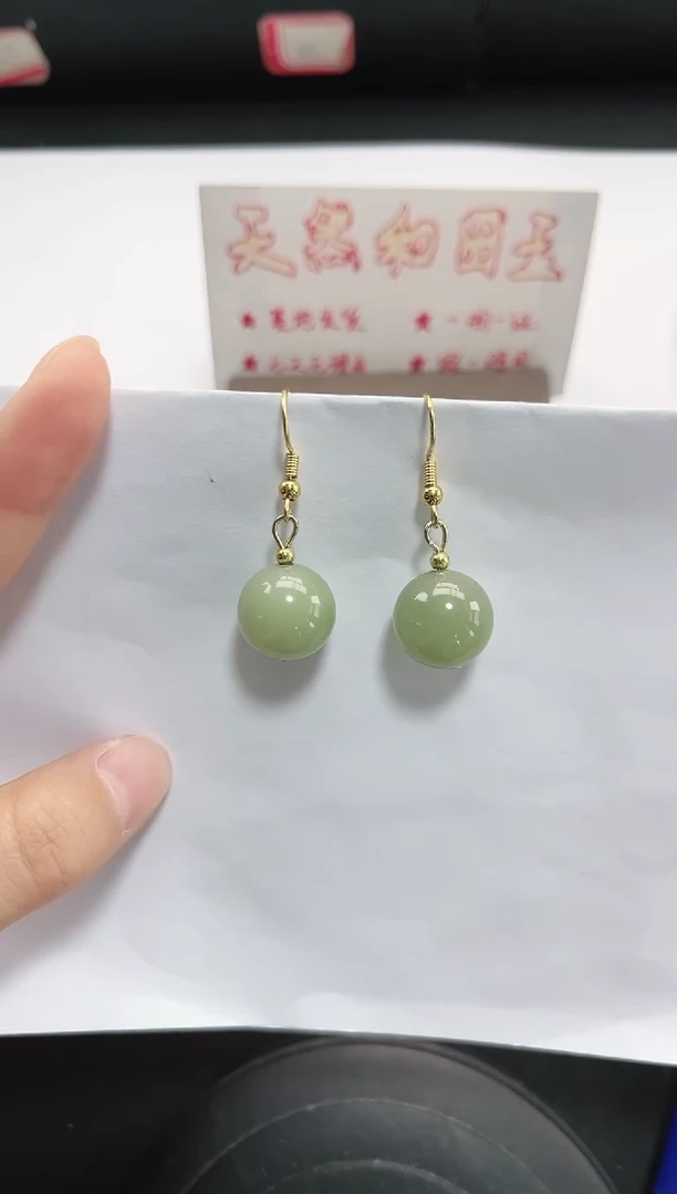 未镶嵌东陵石耳坠岚钻微色差T