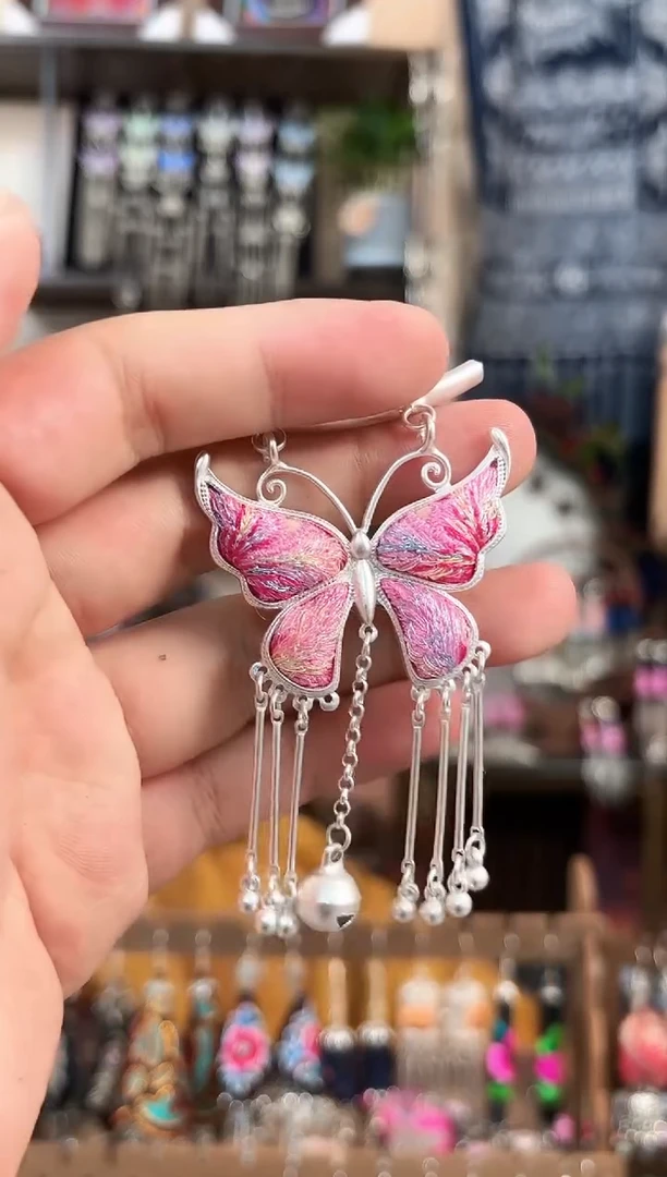 织绣民族风非遗老绣饰品589