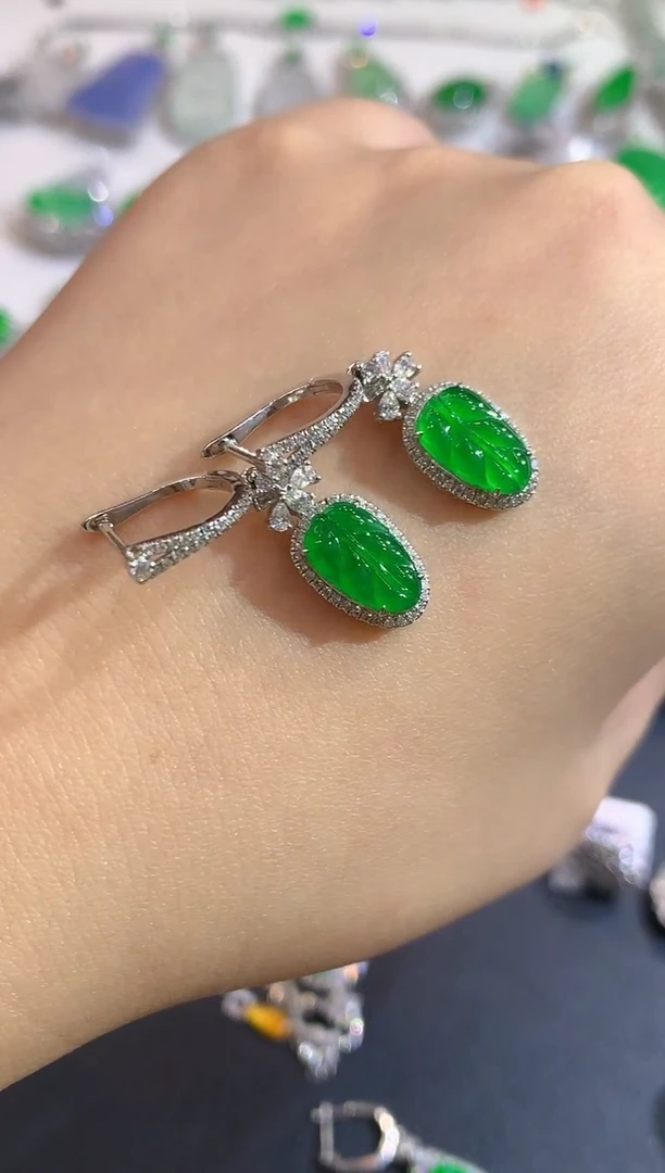 颈饰18K金镶嵌翡翠151-耳饰