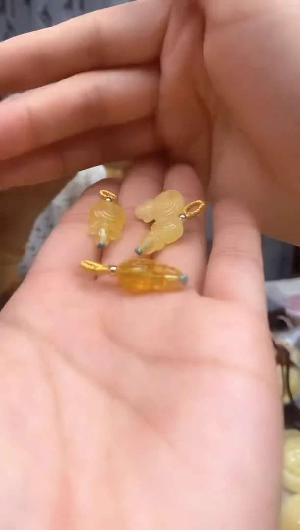 【闪购商品】琥珀裸石未镶嵌配饰   多样性发一