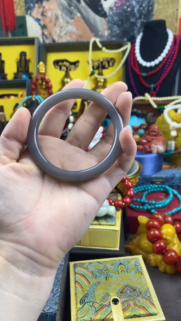 和田玉手镯未镶嵌[王姬珠宝精品推荐]