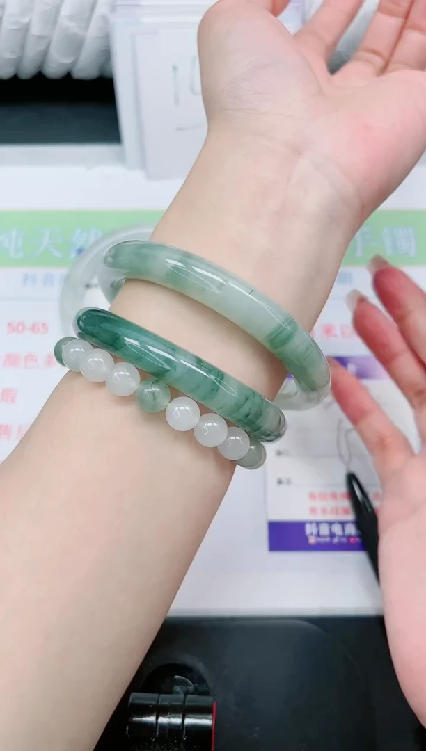 【闪购商品】石英质玉手镯未镶嵌363