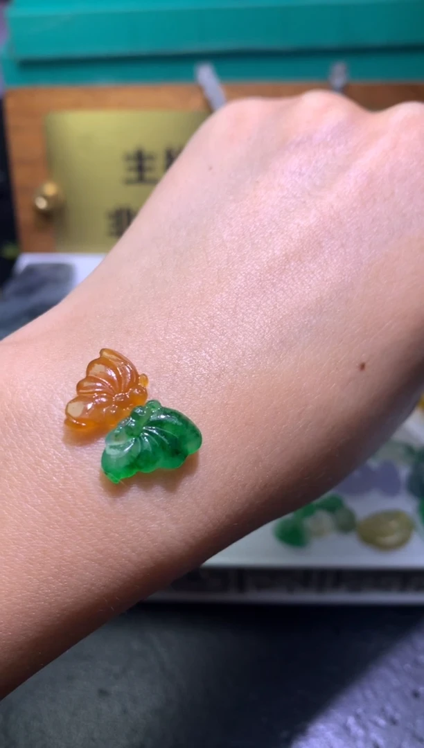 未镶嵌定制翡翠毛货