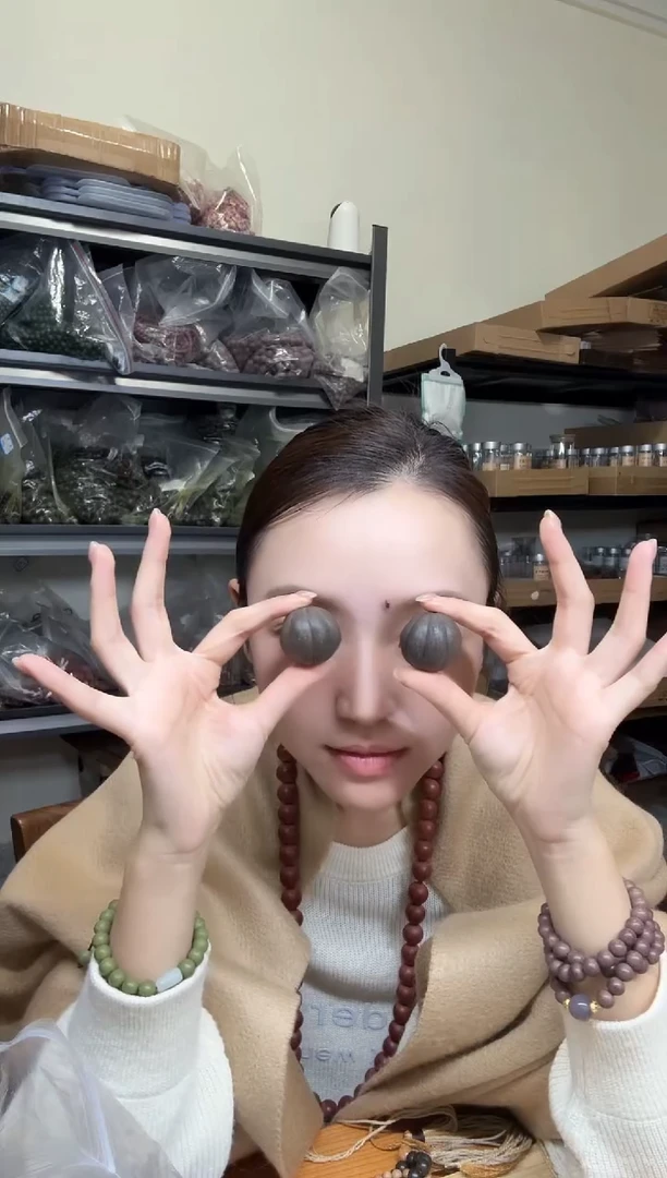 泥塑尼木藏香合香手球一对