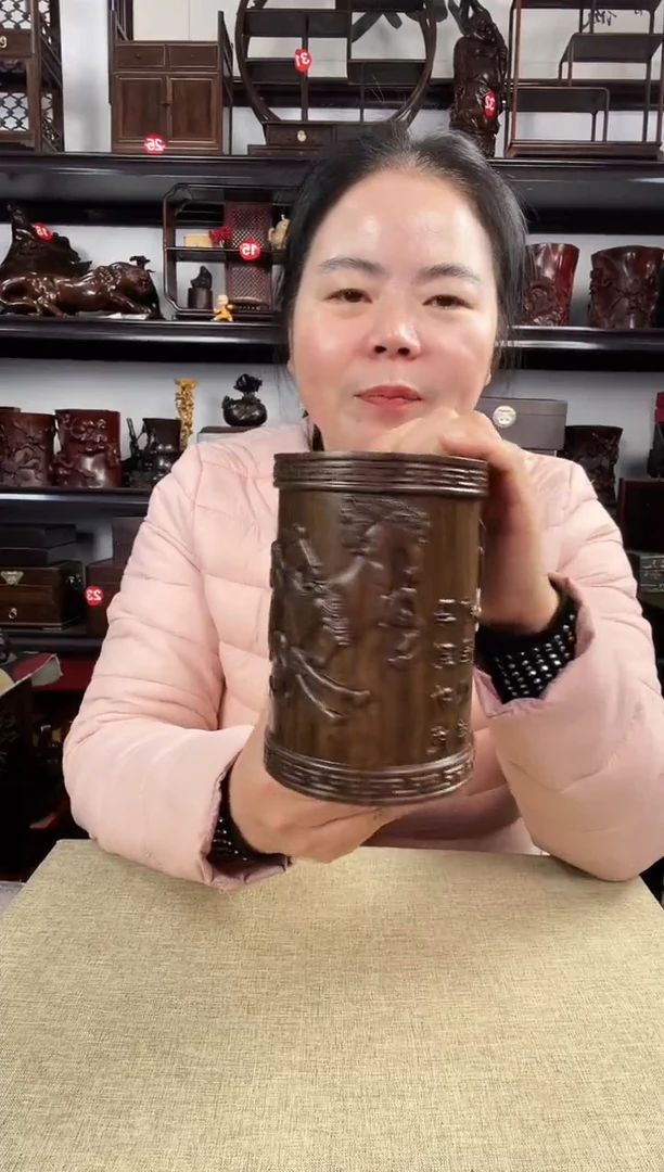 木大马笔筒老李红木工艺品