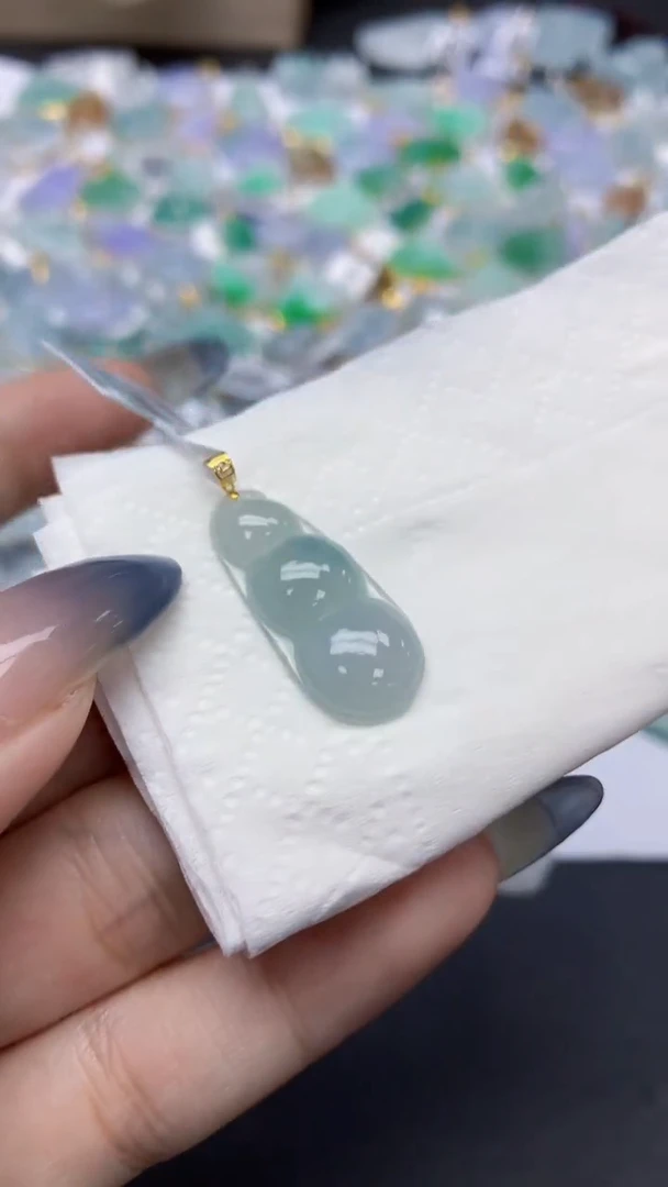 翡翠未镶嵌颈饰天然a货翡翠