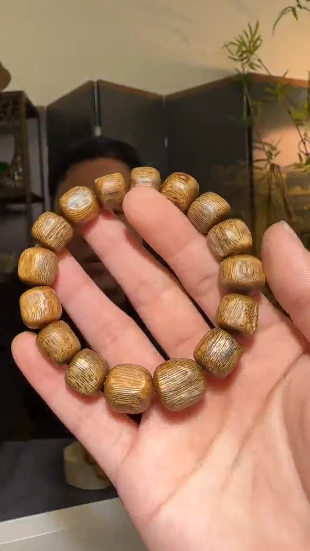 【闪购商品】沉香手串单圈白奇树心油1.3/18g