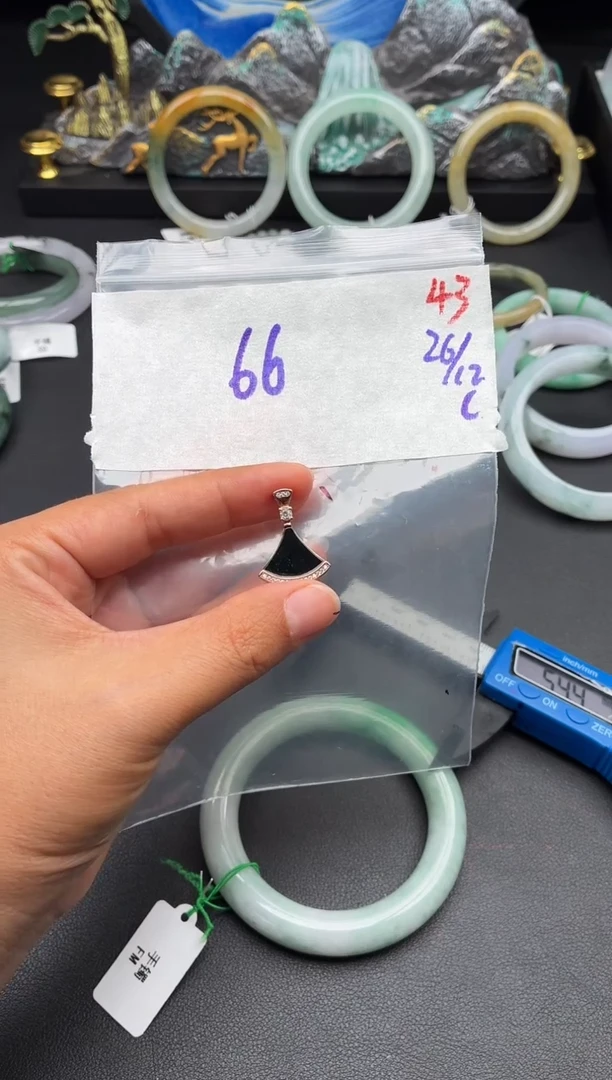 未镶嵌定制翡翠毛货需精细抛光多样性发1件43