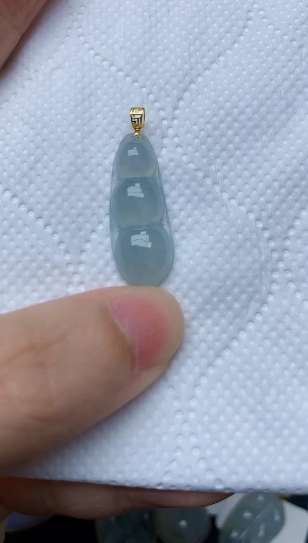 翡翠18K金镶嵌颈饰天然缅甸A货翡翠