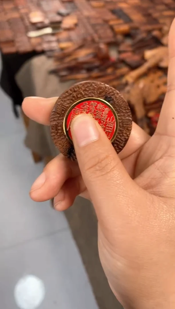 【闪购商品】木枣木圆形山花配符号随机发货