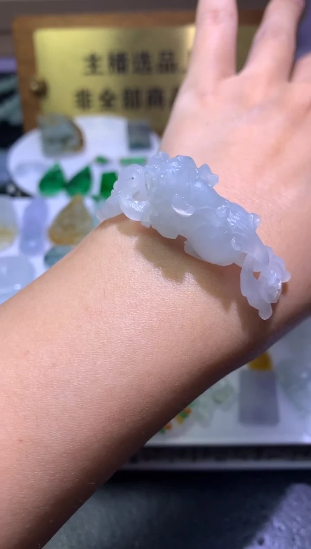 未镶嵌定制翡翠毛货