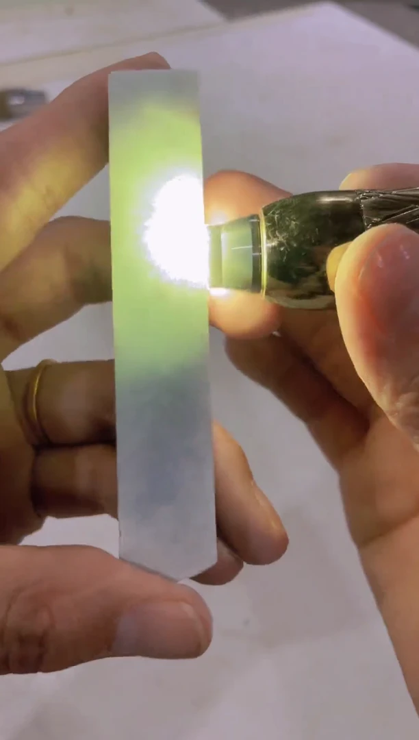 未镶嵌定制翡翠秦****?翡翠