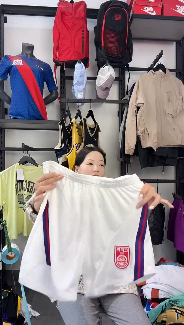 154编码 瑕疵款直播间过款为准 尺码M