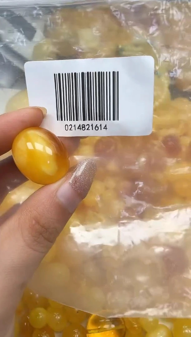 裸石琥珀未镶嵌如图