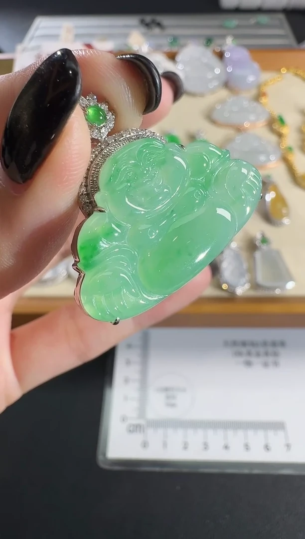 吊坠(不含链)18K金镶嵌翡翠【源头工厂】钻石镶嵌