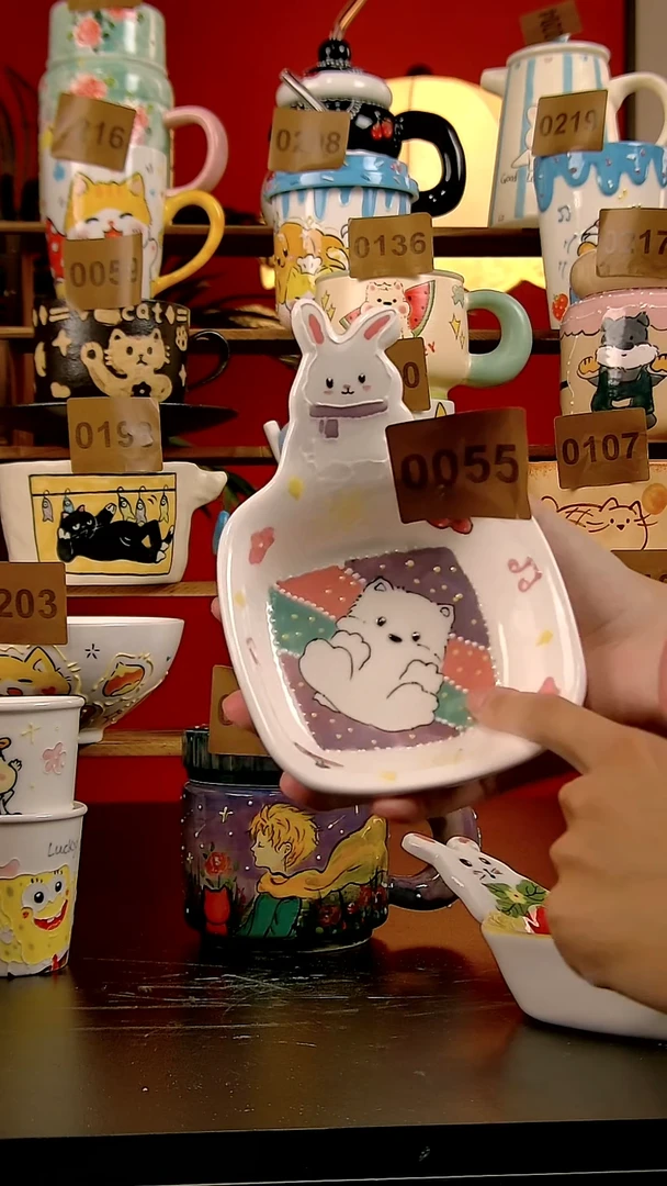 碟Diy景德镇陶瓷纯手工手绘卡通风碟子