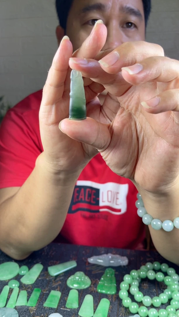 定制翡翠未镶嵌竹节高升