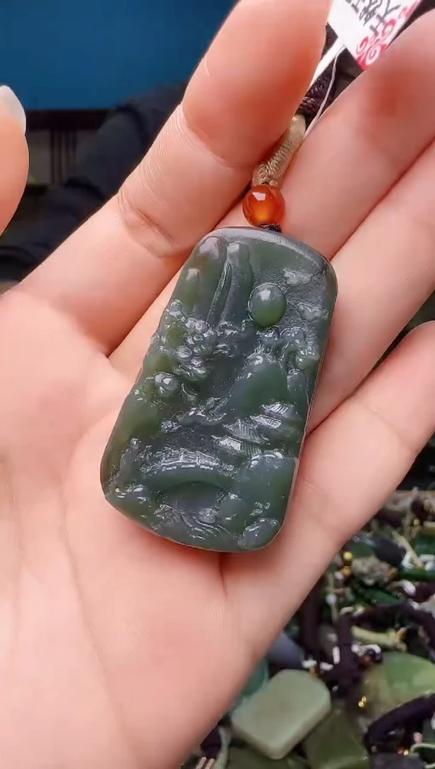 颈饰未镶嵌和田玉1