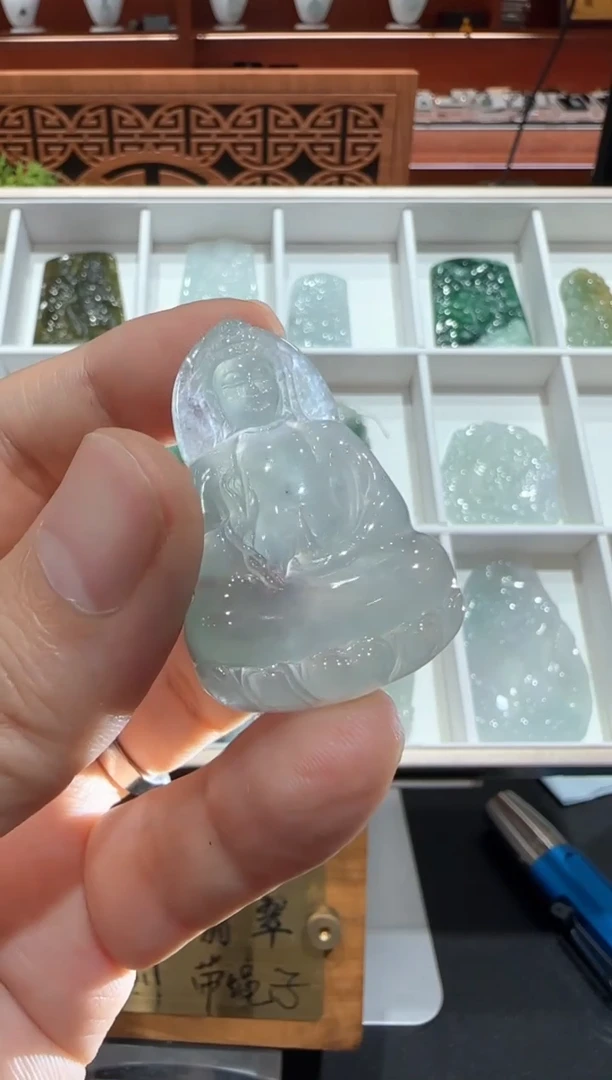 翡翠挂件未镶嵌A货翡翠多样性孤品