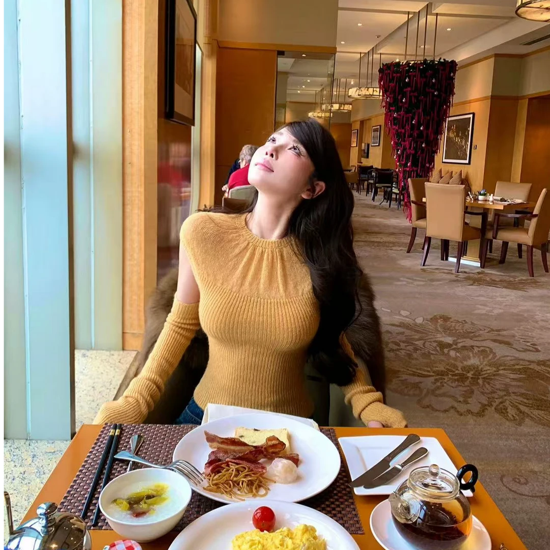 梦梦 MENGMENG｛天选嗲精 秋季纯欲收腰透视针织打底针织上衣｝