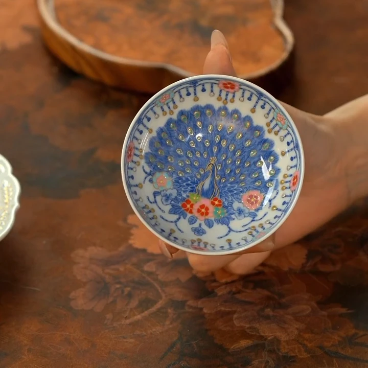 青花珐琅孔雀开屏普洱杯LQ4330主人