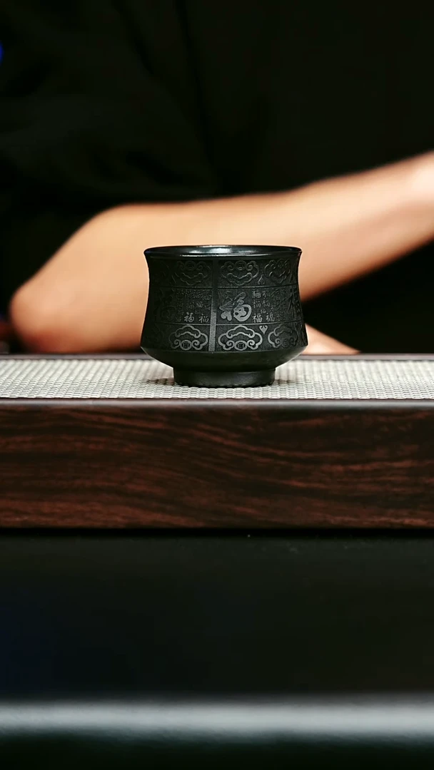茶杯紫砂宜兴紫砂 主人杯 刻绘百福 石黄 李传魏h308