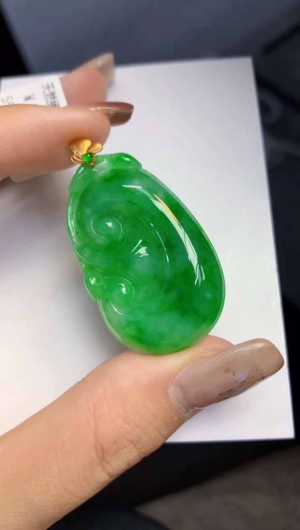 颈饰18K金镶嵌翡翠天然缅甸A货翡翠百元以上9元证书费自理