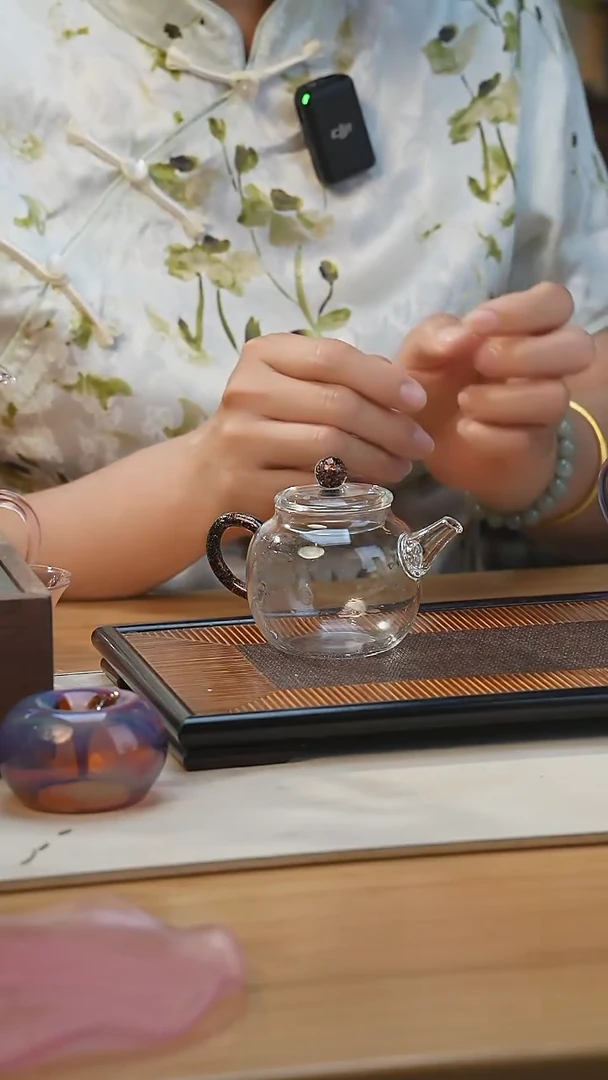 全紫金把手玻璃茶壶