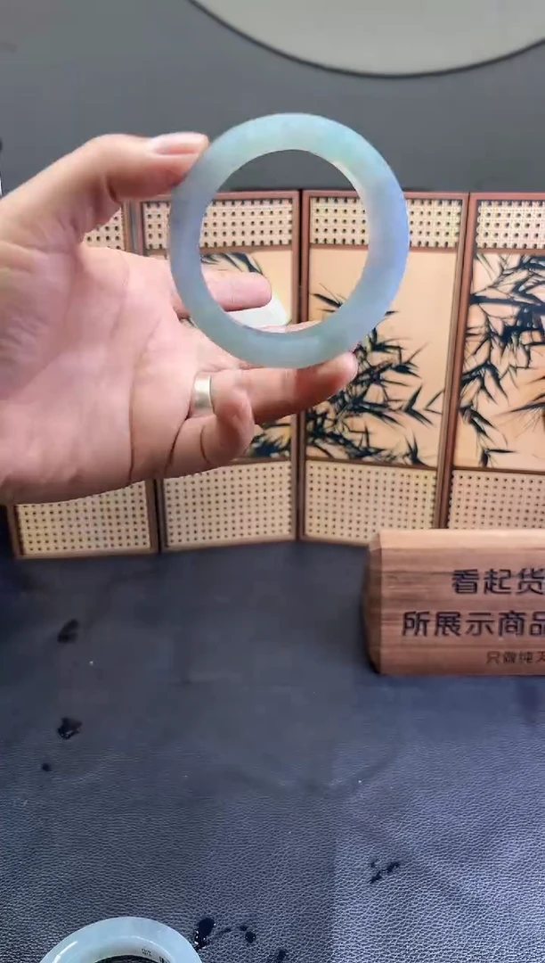 未镶嵌手镯定制翡翠手镯定制