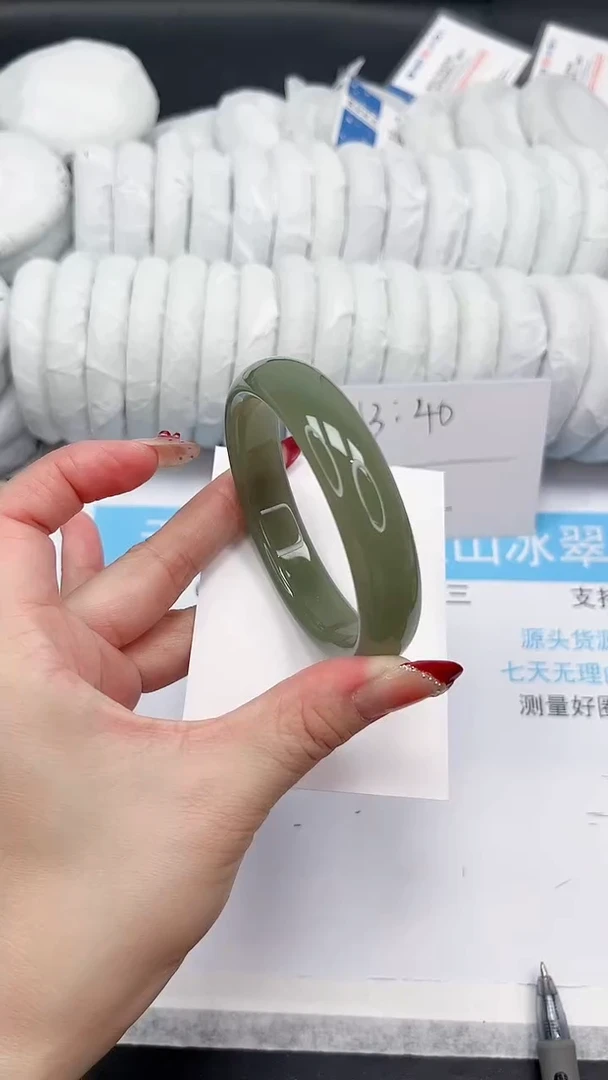 未镶嵌手镯石英质玉22-60.2HSC