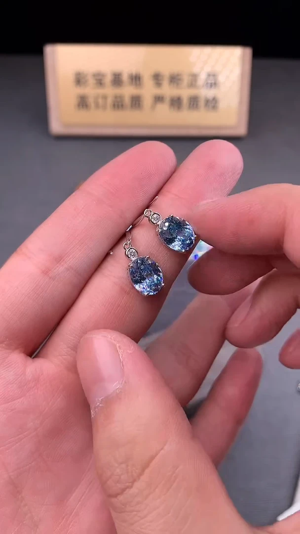 银S925镶嵌耳坠海蓝宝石2222