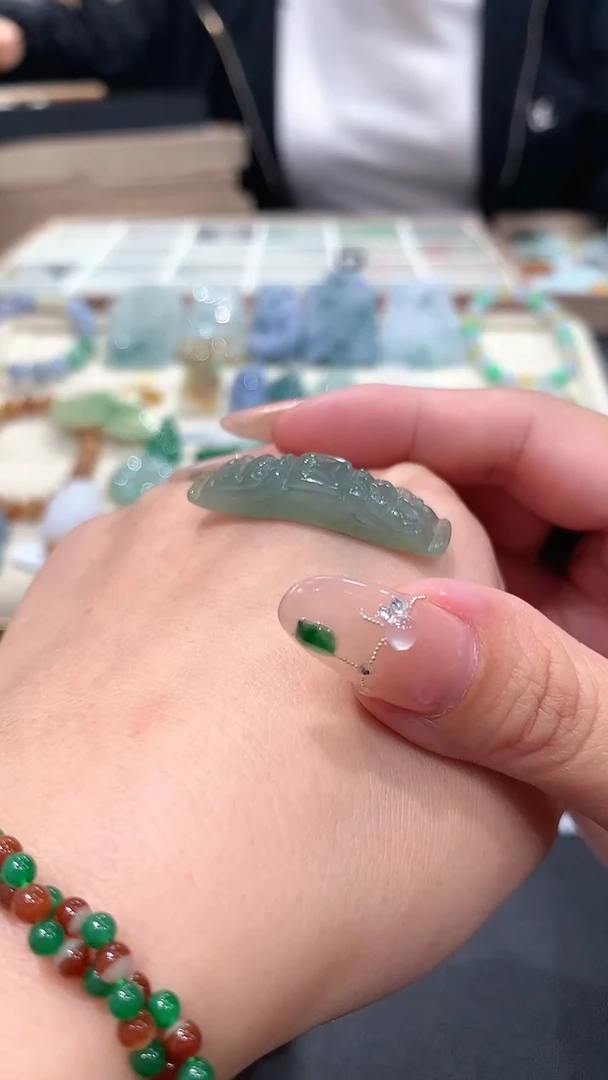 【闪购商品】定制翡翠未镶嵌翡翠