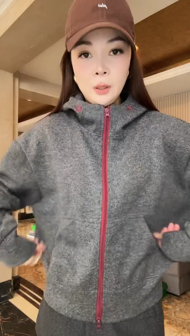 红色拉链卫衣连帽款孤品