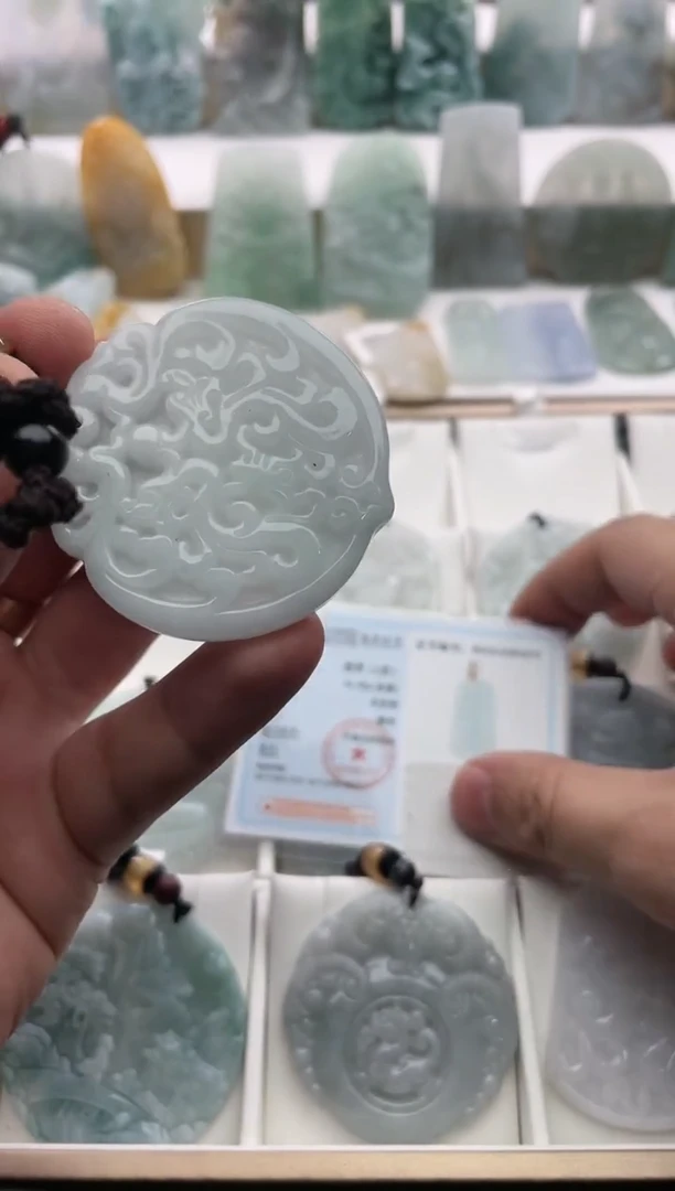 【闪购商品】翡翠颈饰未镶嵌..../2/10/ 42