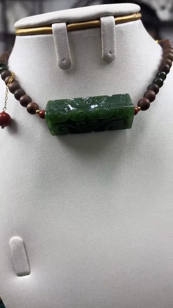 颈饰未镶嵌和田玉智慧之光