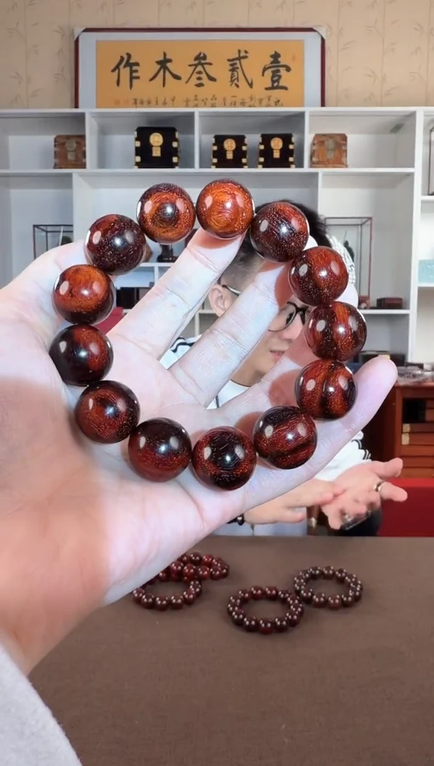 檀香紫檀（小叶紫檀）琴料1.8 圆珠单圈手串
