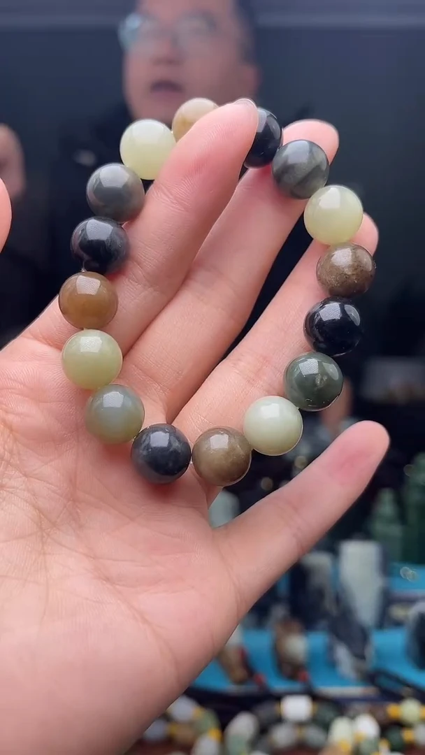 未镶嵌和田玉挂件1