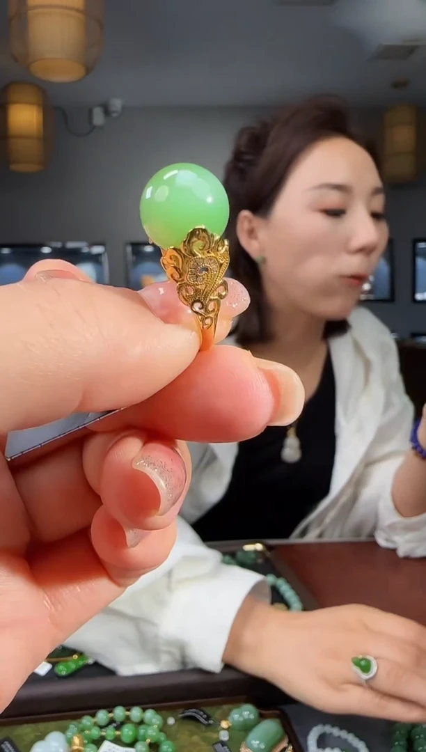 和田玉戒指18K金镶嵌1